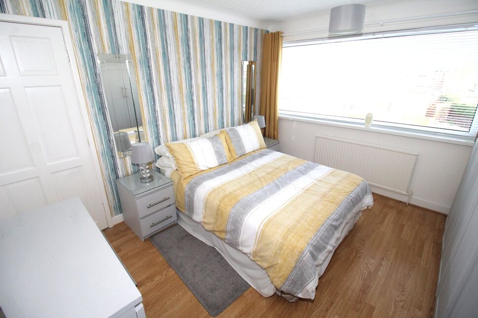 4 bedroom Semi Detached House for sale, Embleton Road, Bill Quay, NE10