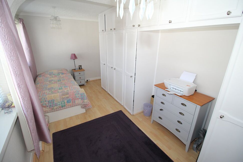 4 bedroom Semi Detached House for sale, Embleton Road, Bill Quay, NE10