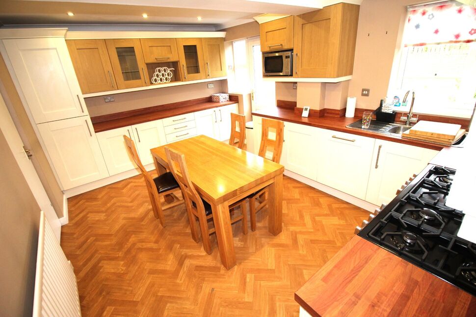 Kitchen / Diner
