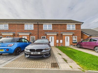 2 bedroom Mid Terrace House for sale