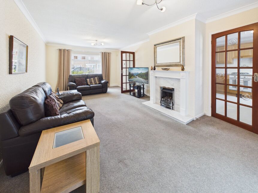 Lounge / Dining Room