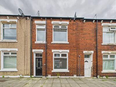 Buchanan Street, 3 bedroom Mid Terrace House for sale, £150,000