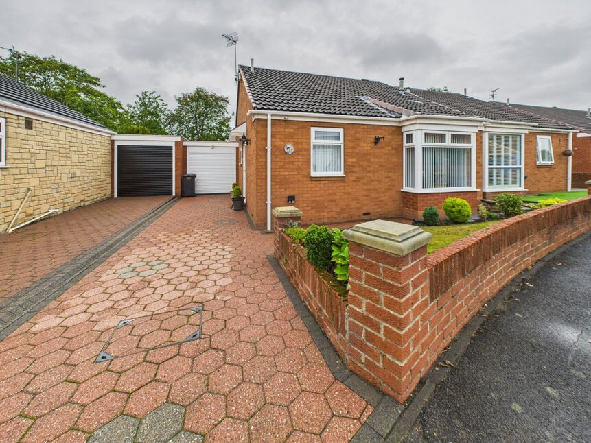 2 bedroom Semi Detached Bungalow for sale