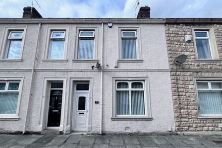 Maple Street, 3 bedroom Mid Terrace House for sale, £110,000