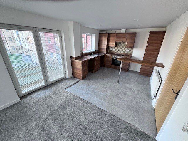 Kitchen / Lounge