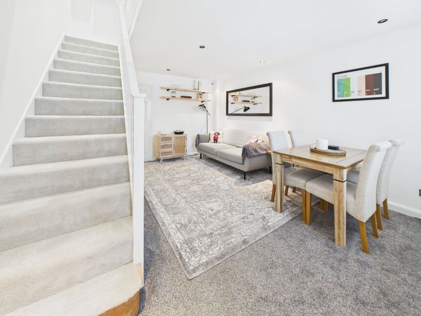 Lounge / Dining Room