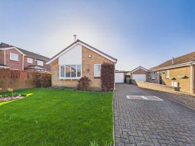 Glanton Close, 3 bedroom Detached Bungalow for sale, &pound;290,000