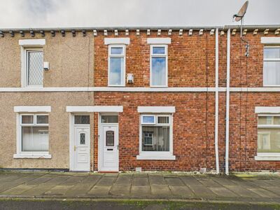 3 bedroom Mid Terrace House for sale