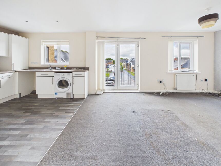 Lounge / Kitchen