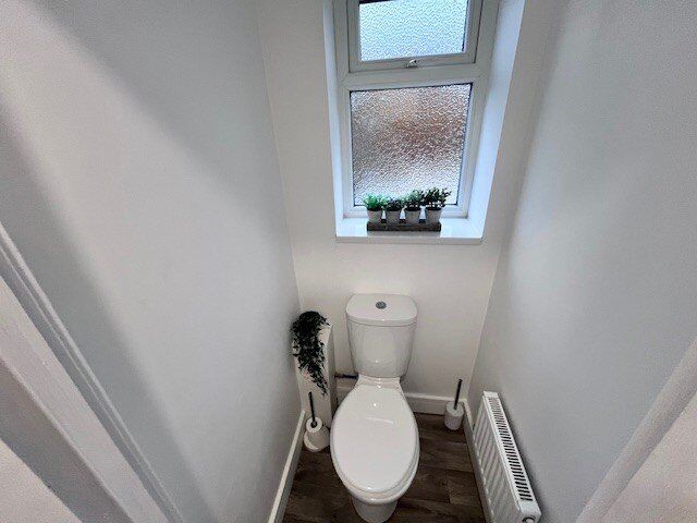 Downstairs wc