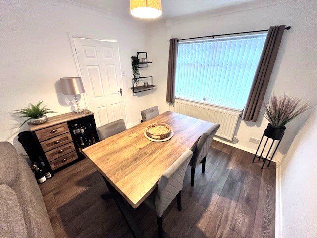 Lounge / Dining Room