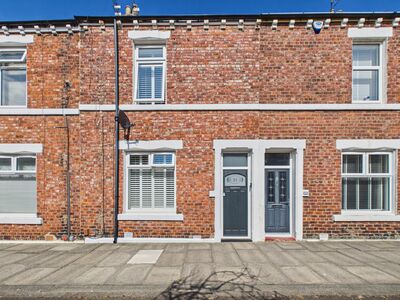 2 bedroom Mid Terrace House for sale