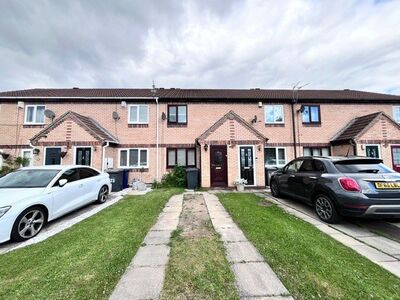 2 bedroom Mid Terrace House for sale