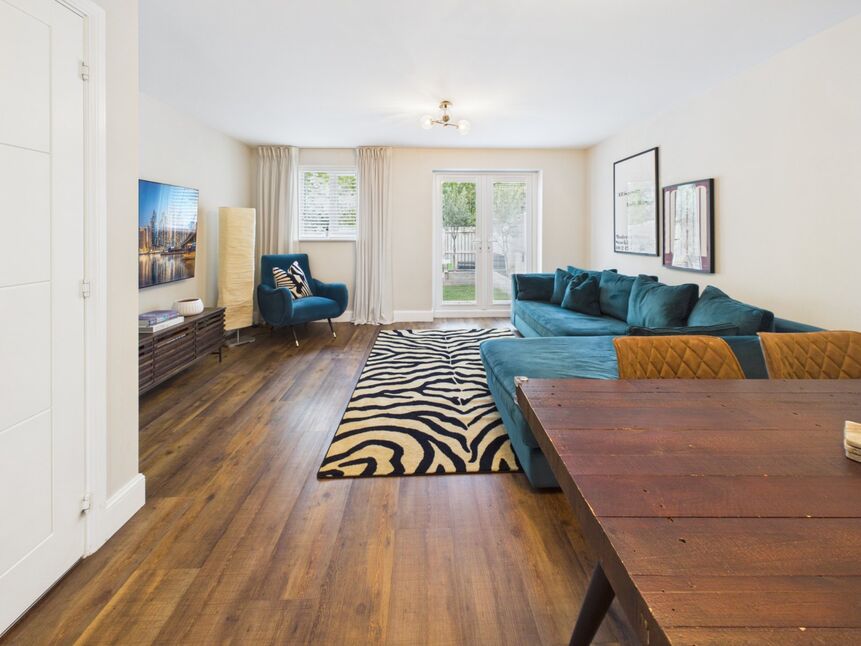 Lounge / Dining Room