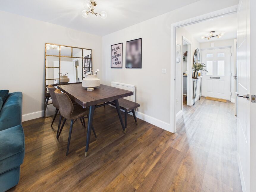 Lounge / Dining Room