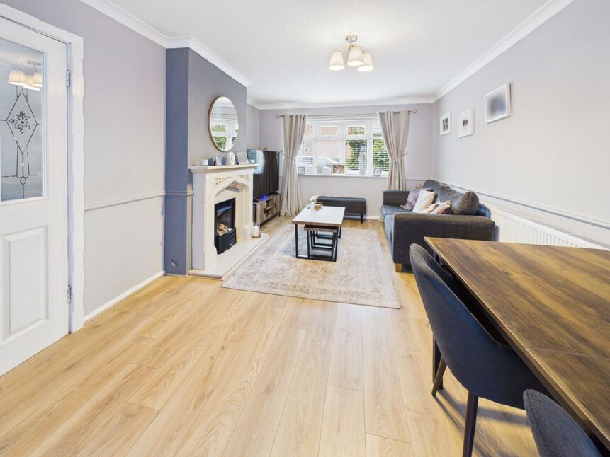 Lounge / Dining Room
