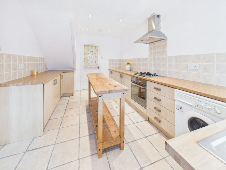 Kitchen / Breakfast Room