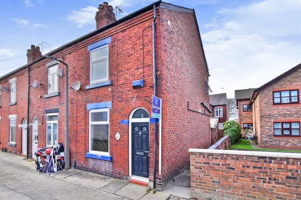Main image of 2 bedroom End Terrace House to rent, Oak Street, Hazel Grove, Cheshire, SK7