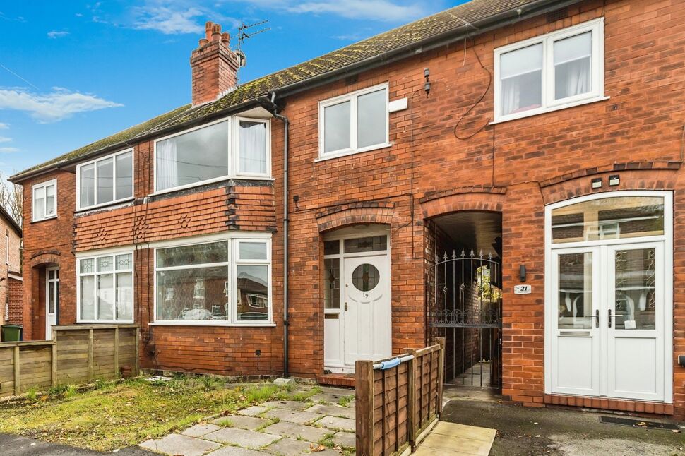 3 bedroom Mid Terrace House to rent, Fenton Avenue, Hazel Grove, SK7