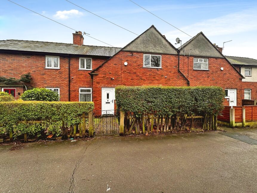 3 bedroom Mid Terrace House for sale, Nangreave Road, Offerton, SK2 £200,000
