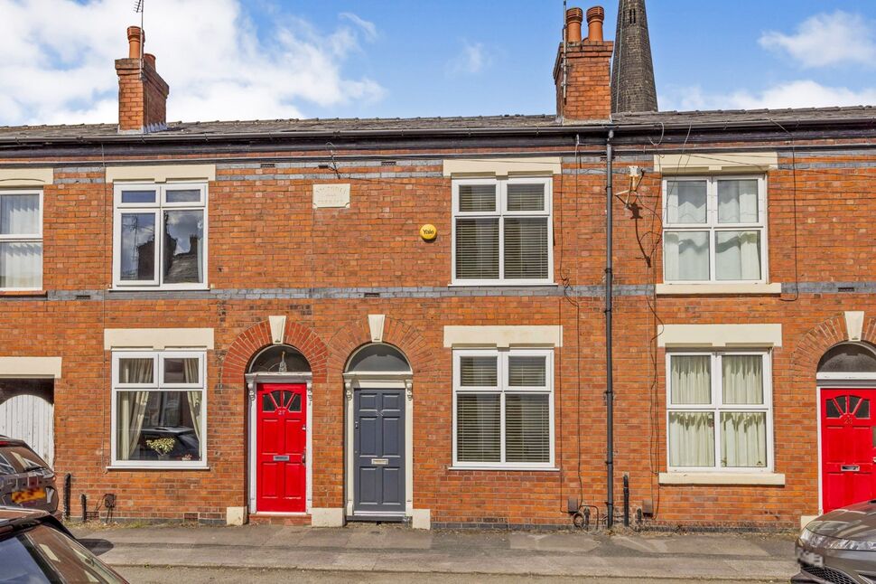2 bedroom Mid Terrace House to rent