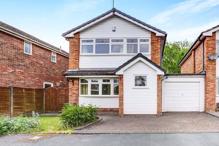 Lower Field Drive, 3 bedroom Link Detached House for sale, £315,000