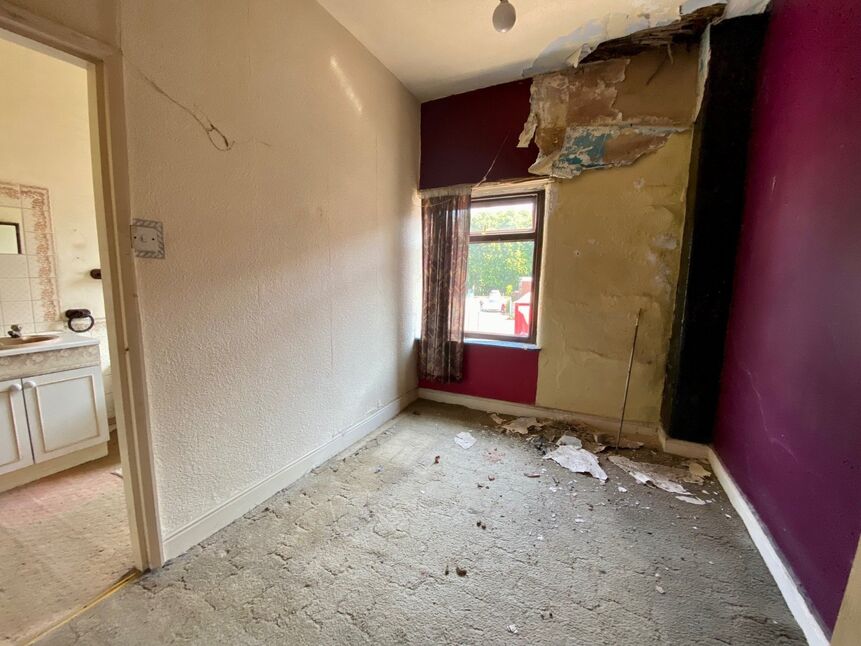 2 bedroom End Terrace House for sale, High Street, Hazel Grove, SK7 £