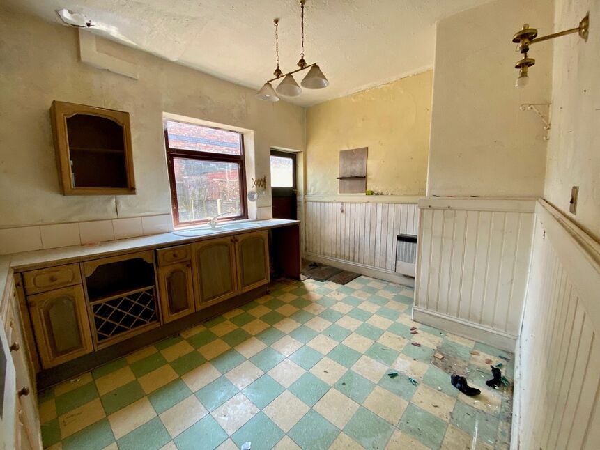 2 bedroom End Terrace House for sale, High Street, Hazel Grove, SK7 £