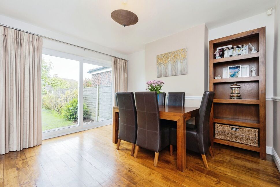 4 bedroom Semi Detached House for sale, Stainburne Road, Offerton, SK2