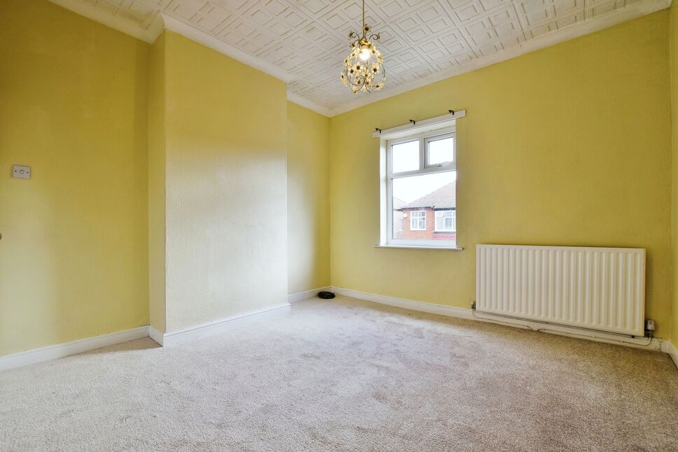 2 bedroom Mid Terrace House for sale, Courthill Street, Offerton, SK1