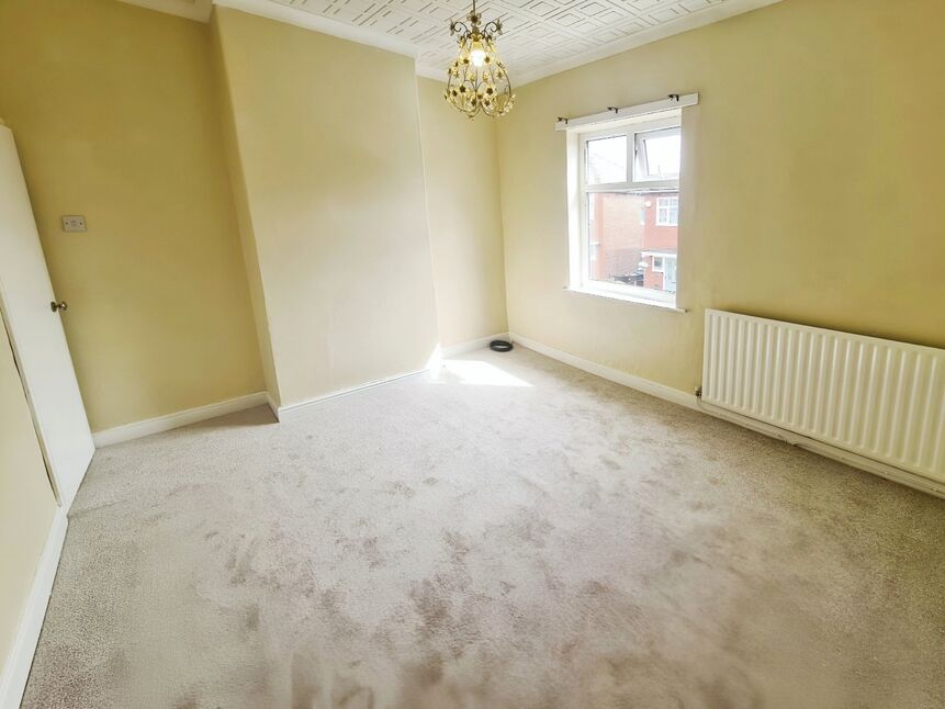 2 bedroom Mid Terrace House for sale, Courthill Street, Offerton, SK1