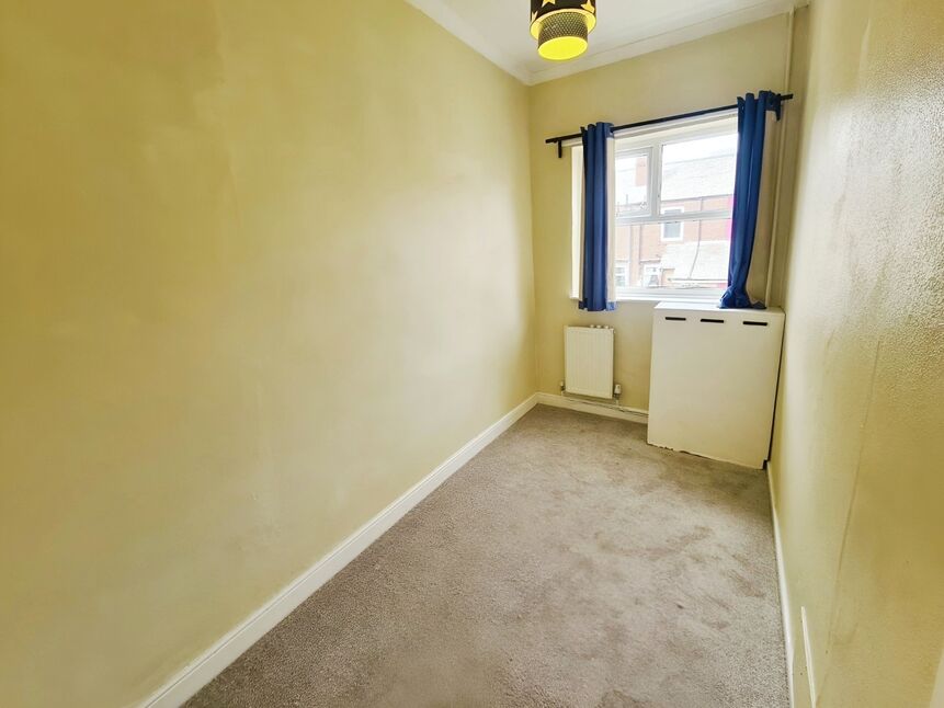 2 bedroom Mid Terrace House for sale, Courthill Street, Offerton, SK1