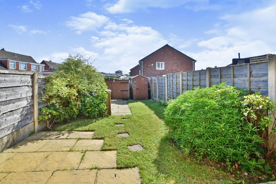 3 bedroom Mid Terrace House for sale, Conway Drive, Hazel Grove, SK7