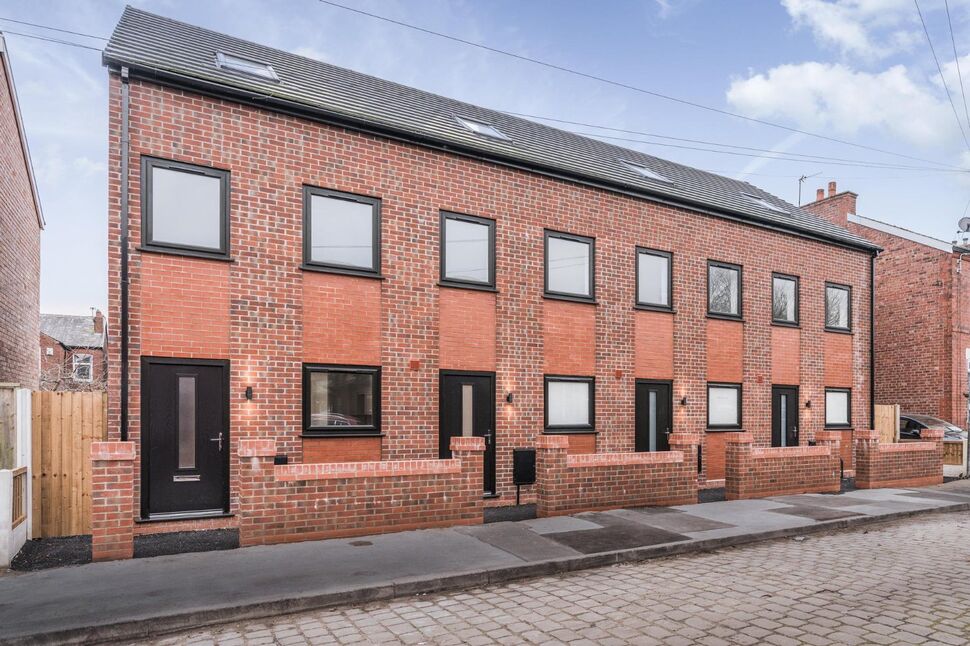 Main image of 4 bedroom Mid Terrace House to rent, Gladstone Street, Great Moor, Stockport, SK2