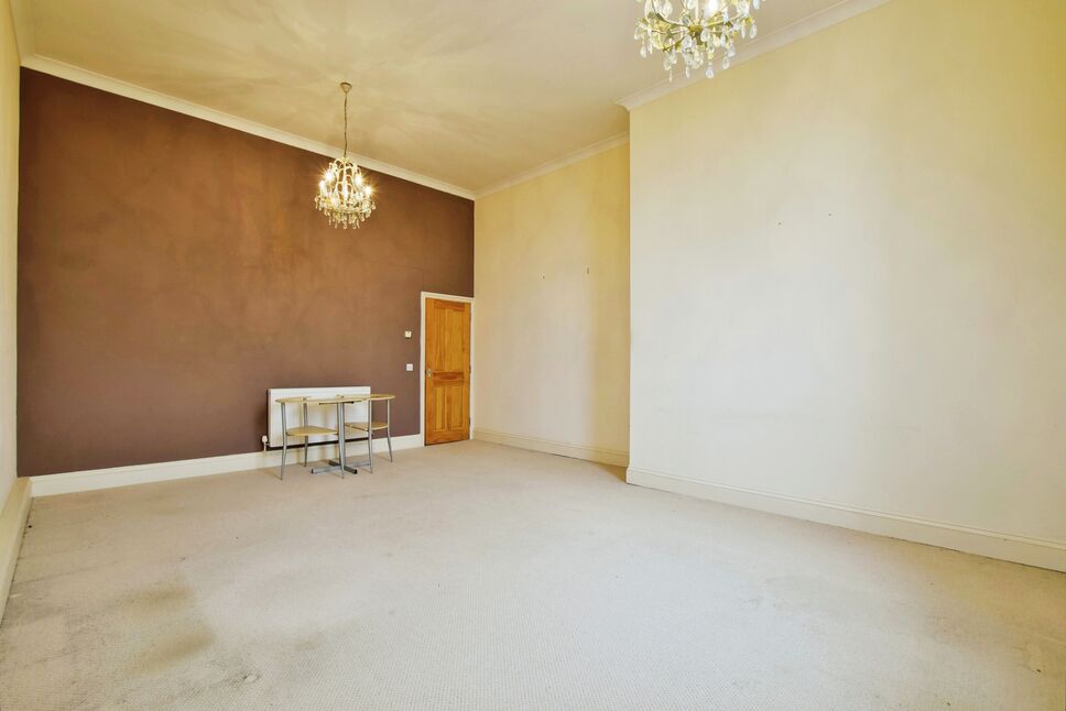 1 bedroom Flat for sale, Chapel Street, New Mills, SK22 £130,000