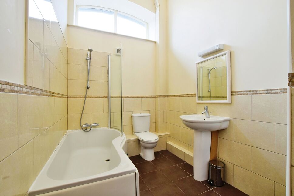 1 bedroom Flat for sale, Chapel Street, New Mills, SK22 £130,000