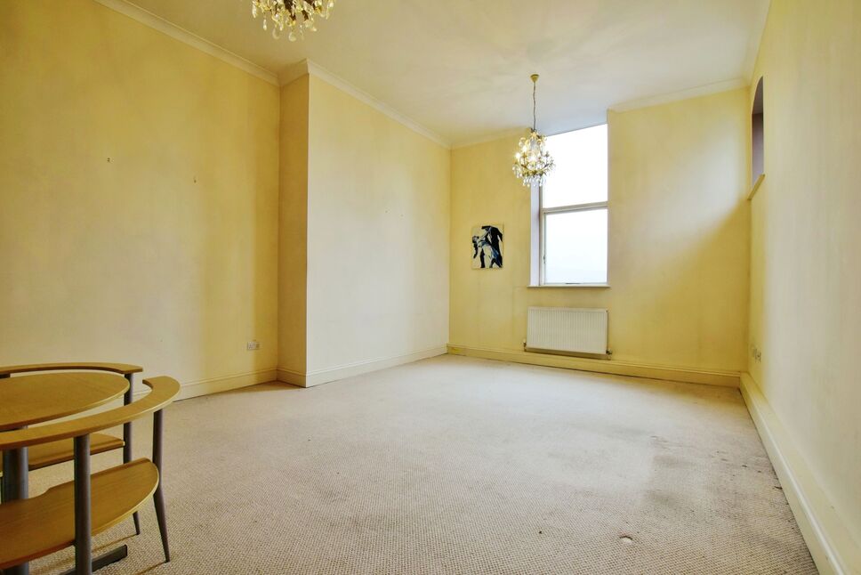 1 bedroom Flat for sale, Chapel Street, New Mills, SK22 £130,000