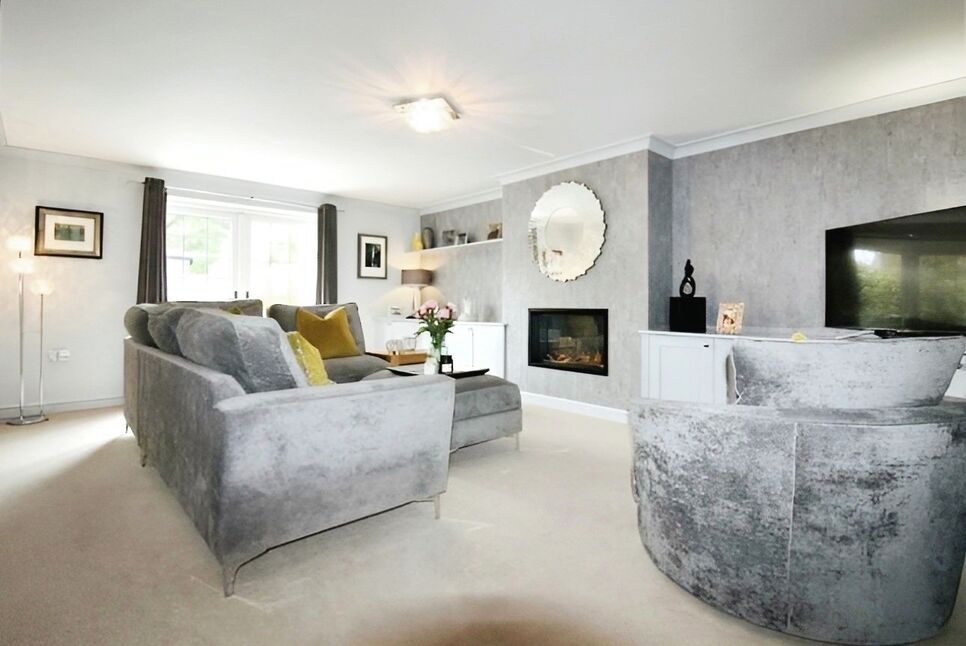 4 bedroom Detached House for sale, Handley Road, Bramhall, SK7 £725,000