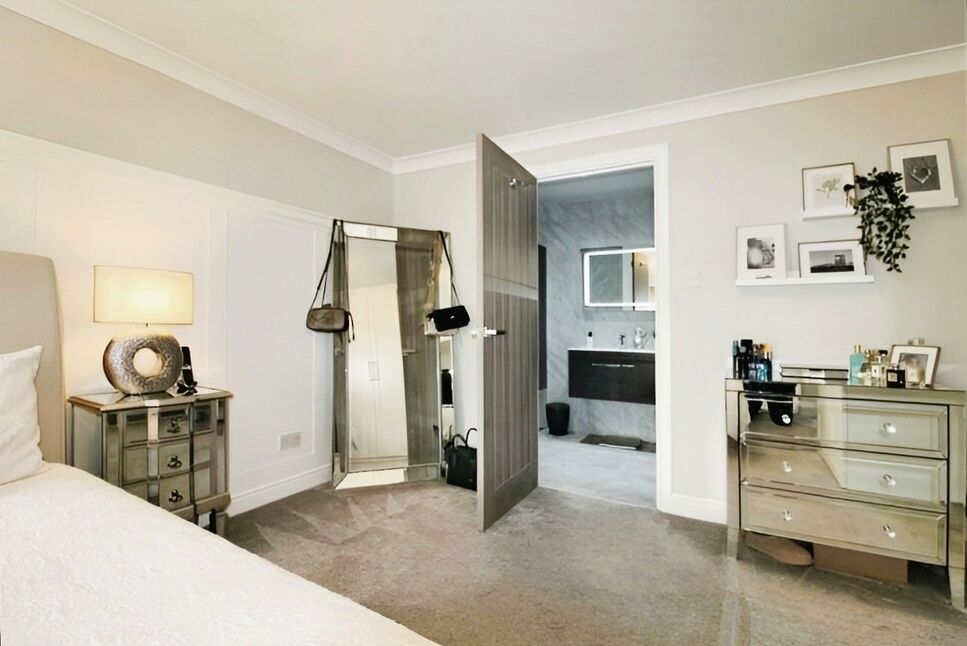 4 bedroom Detached House for sale, Handley Road, Bramhall, SK7 £725,000