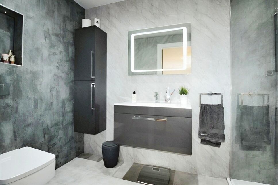 4 bedroom Detached House for sale, Handley Road, Bramhall, SK7 £725,000