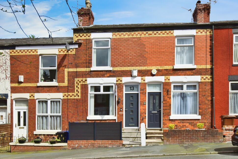 2 bedroom Mid Terrace House for sale, Grimshaw Street, Offerton, SK1 £190,000