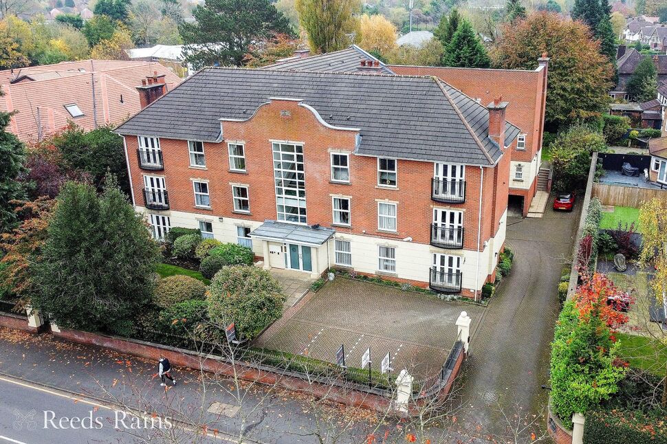 Main image of 2 bedroom  Flat for sale, Bramhall Lane South, Bramhall, Cheshire, SK7