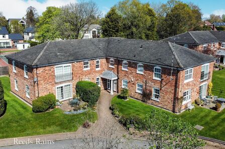 3 bedroom  Flat for sale