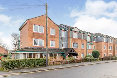 Grove Court, 1 bedroom  Flat for sale, £85,000