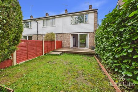 Wellington Street, 2 bedroom End Terrace House for sale, &pound;195,000