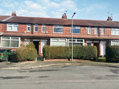 3 bedroom Mid Terrace House to rent
