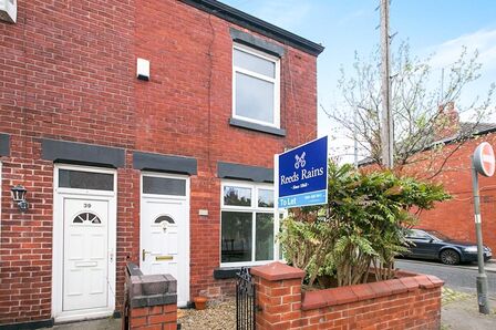 2 bedroom End Terrace House for sale