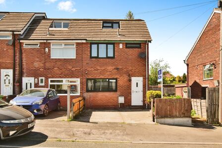 4 bedroom End Terrace House for sale