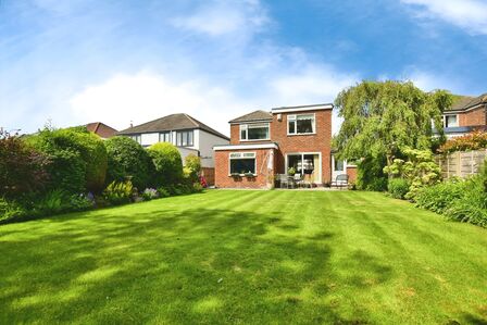 Longnor Road, 4 bedroom Detached House for sale, £475,000