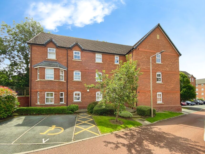 Main image of 2 bedroom  Flat to rent, Cooper Street, Hazel Grove, Cheshire, SK7